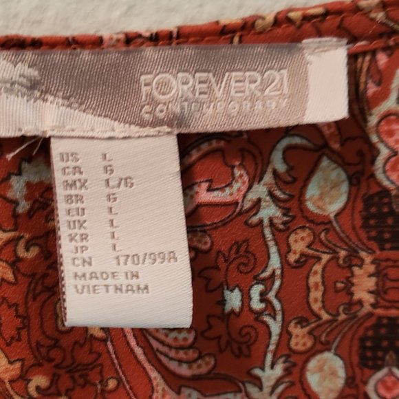 Patterned Dress - Picture 5 of 5